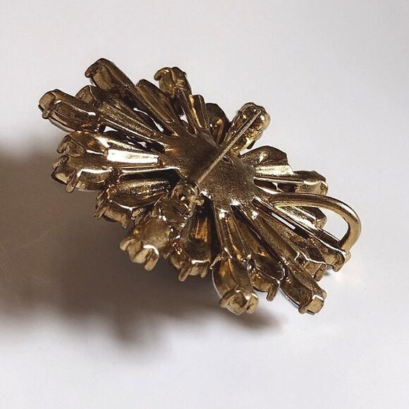 Vintage Gold Tone Amber and Clear Rhinestone Flower Brooch Pin - Picture 8 of 9